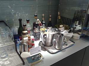 Business Class lounge in All Nippon Airways Tokyo Narita lounge Jan 2008