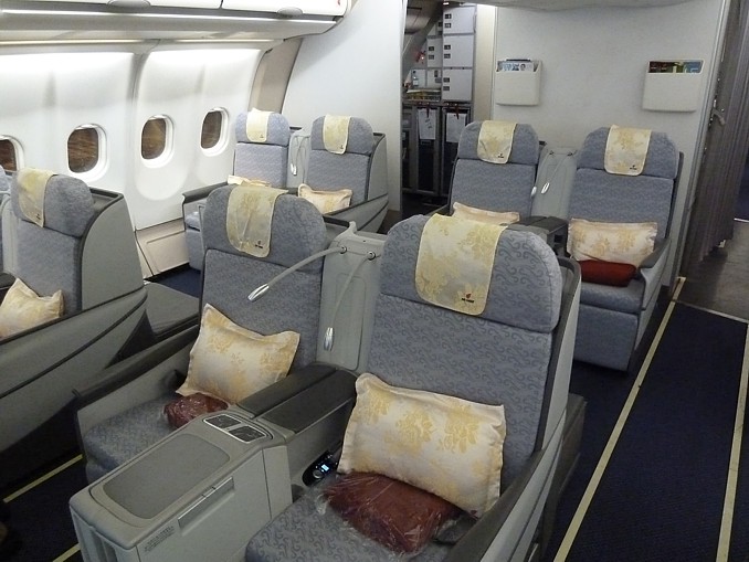 Air China Business Class seats Boeing 747