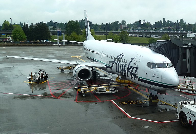 Alaska Airlines 737 at Seattle June 2012