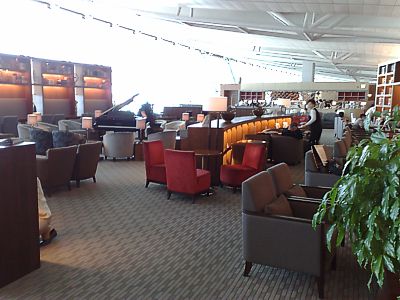 Incheon Main Concourse Asiana Business Class lounge March 2009