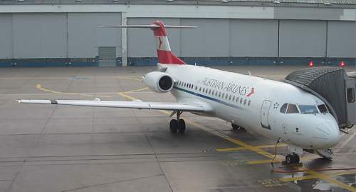 MD82 at Dusseldorf Dec 2004