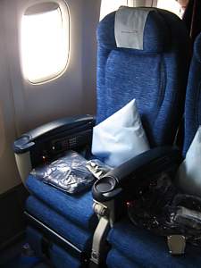 BA World Traveller Plus row 21 April 2006