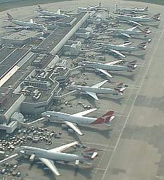 LHR Terminal 4 April 2003