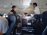 Inflight service in Club World 767 PRG-LHR Nov 2002