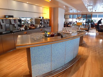 British Airways Gatwick LGW Terraces Business Class lounge Jan 2011