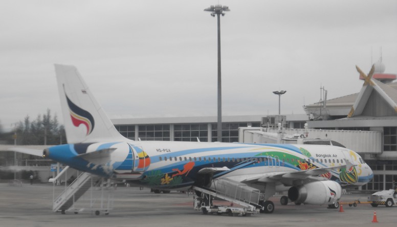 Bangkok Airways Airbus A320 at Chaing Mai July 2010