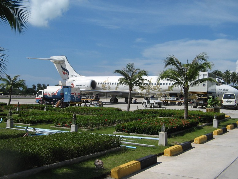 Bangkok Airways Boeing 717 at Koh Samui USM