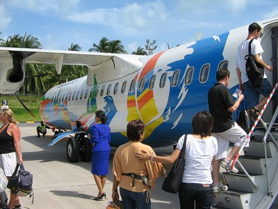 ATR72 at Koh Samui boarding for Phuket Oct 2004
