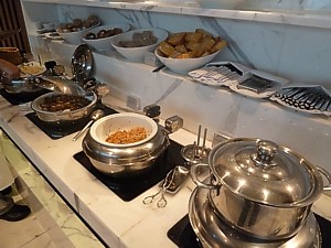Cathay Pacific Hong Kong The Cabin lounge June 2011
