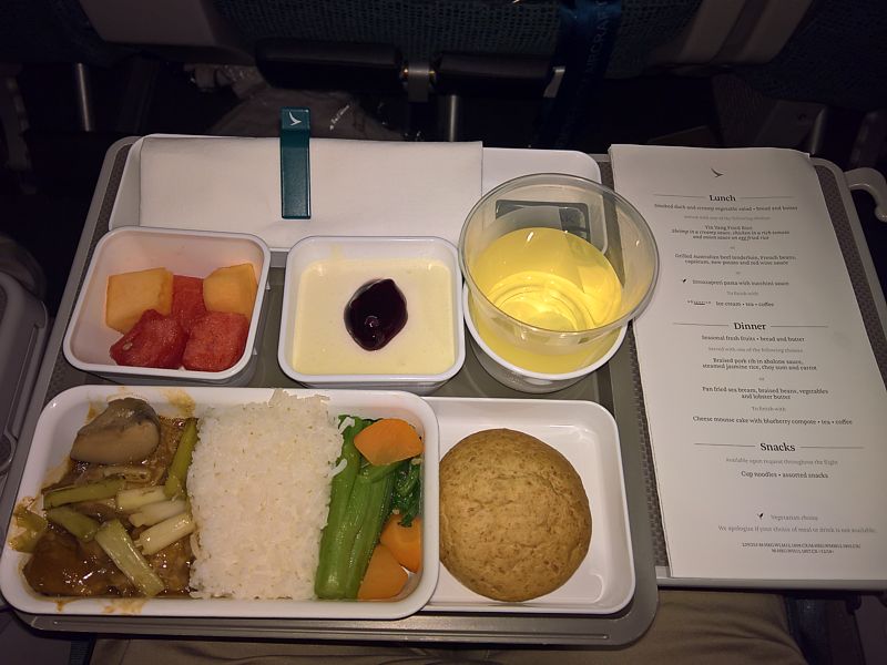 Cathay Pacific Premium Economy inflight meal HKG-LHR Dec 2019