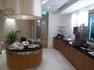 Singapore Skyview Lounge Cathay Pacific Singapore lounge Nov 2011