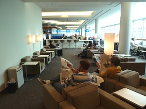 Delta Skyclub Minneapolis Nov 2011