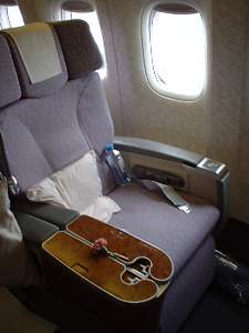Emirates 777 business class seat Jan 2004