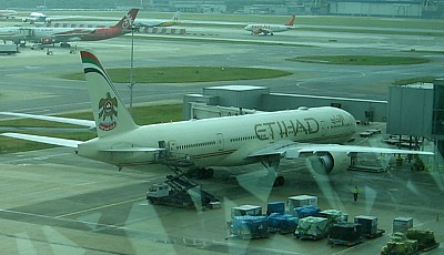 Etihad A330 LGW 2006