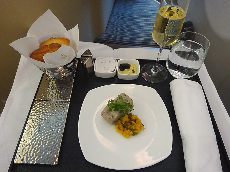 Etihad Airways inflight meals AUH AMS - Mar 2016