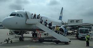 Finnair A320 at CDG