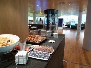 Iberia Pau Casals Barcelona Business Class Lounge Jan 2011