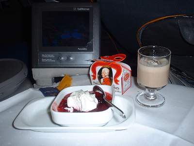 Lufthansa Dinner FRA-BKK Sept 2003