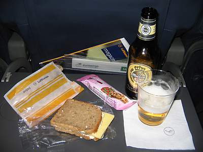 Lufthansa Food ZRH-DUS Dec 2006