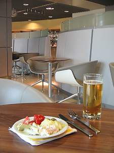 Dusseldorf Senator lounge Sept 2004