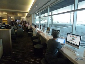 British Airways Sydney Business Class lounge Qantas Club Oct 2011