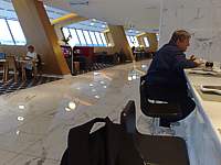 Qantas Sydney International First Class lounge Jan 2008
