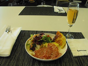 Sydney T3 Domestic Business Class lounge Nov 2010