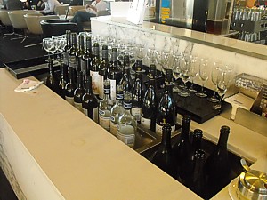 Sydney T3 Domestic Business Class lounge Nov 2010