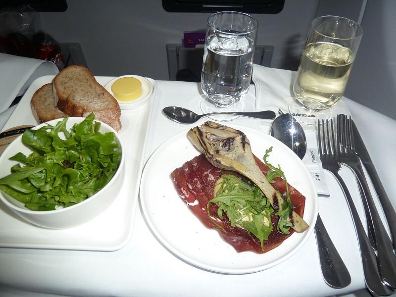 Qantas Inflight Meal Business Class SYD PER Jul 2015