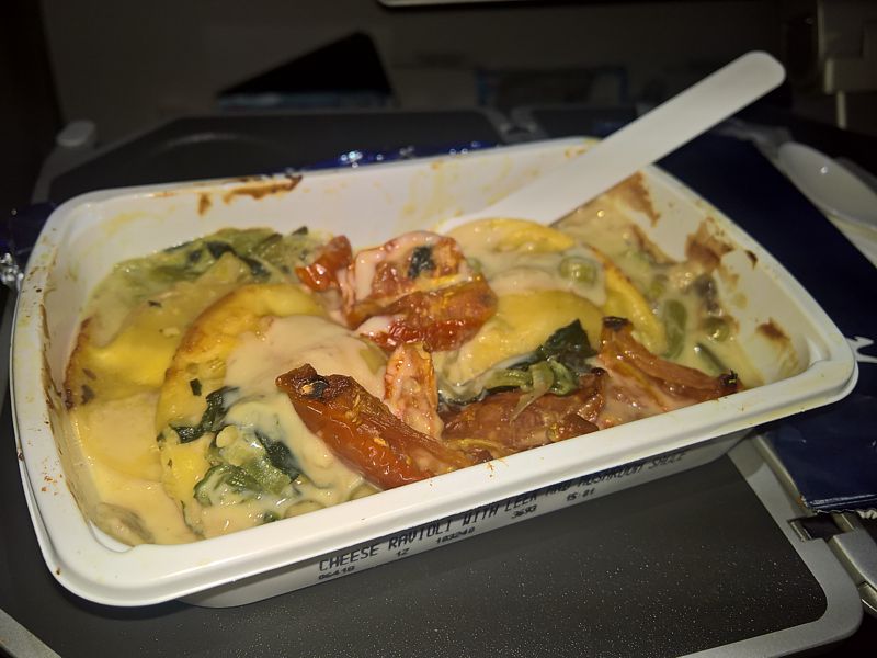 Qantas inflight meal Perth to London LHR June 18