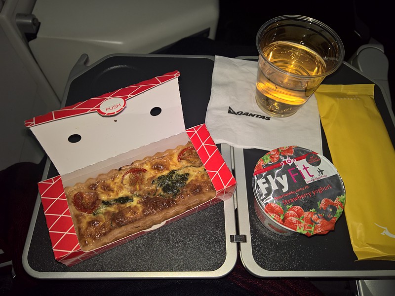 Qantas Inflight Meal Economy Class HKG BNE June 17