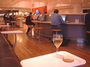 SAS London lounge Dec 2003