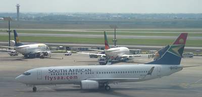 B737-800 at Cape Town Jan 2007