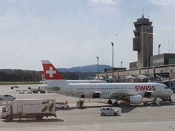 Swiss Air Lines A320 at Zurich June 2019