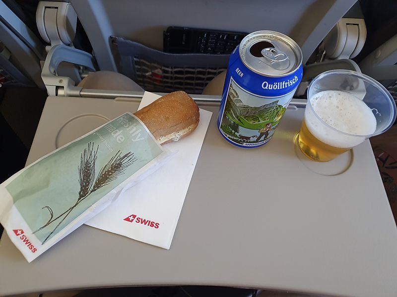 Swiss Air Lines inflight meal shorthaul economy ZRH - LHR June 2019