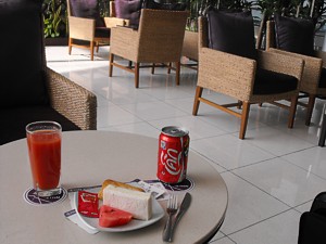 Thai Airways Bangkok Domestic Royal Silk Lounge Concourse A July 2010