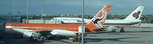 747-400 at LHR Nov 2002