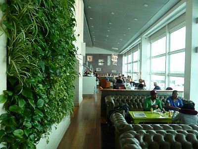 US Airways Club London Gatwick - No1 Lounge Gatwick June 2011