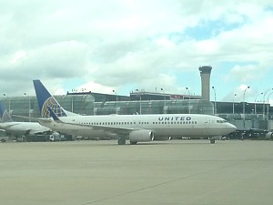 United Continental Boeing 737 at Chicago ORD - Nov 2011