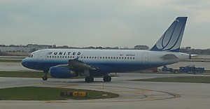 United Continental Boeing 737 at Chicago ORD - Nov 2011