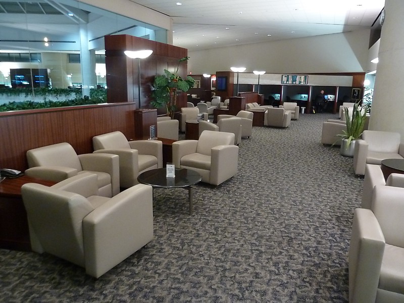 United Airlines Newark Satellite C1 UnitedClub Business Class Lounge. Click here for next image.