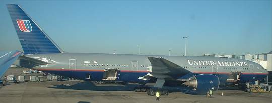 United 777 at LHR Dec 2003