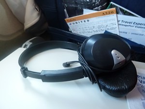 United Headphones in Domestic First (ex-Continental) June 2011
