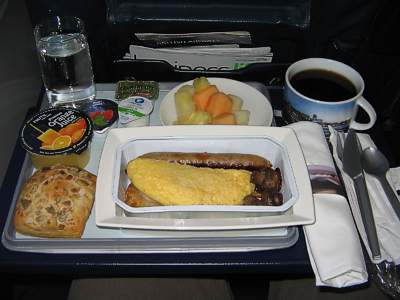 BA DUS to LHR breakfast April 2005