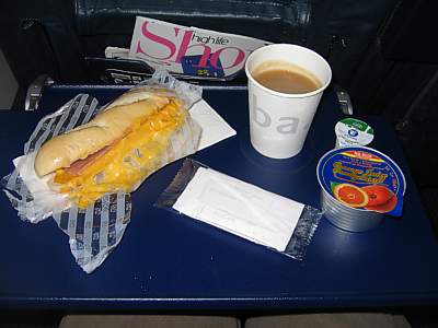 BA DUS to LHR breakfast April 2006