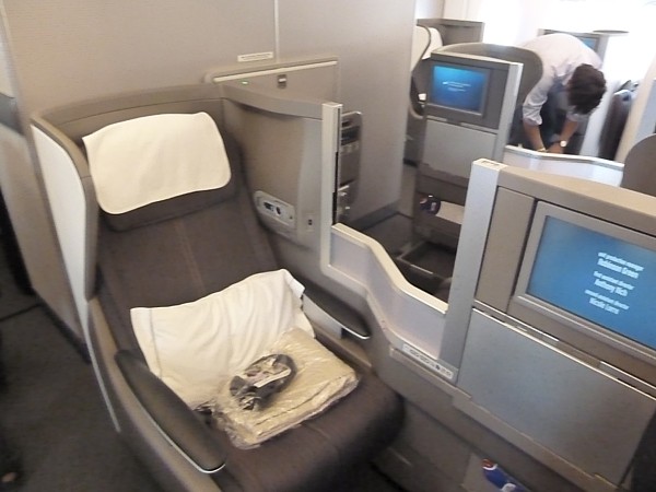 British Airways A380 seat map & seat pictures - BA A388 seating chart ...